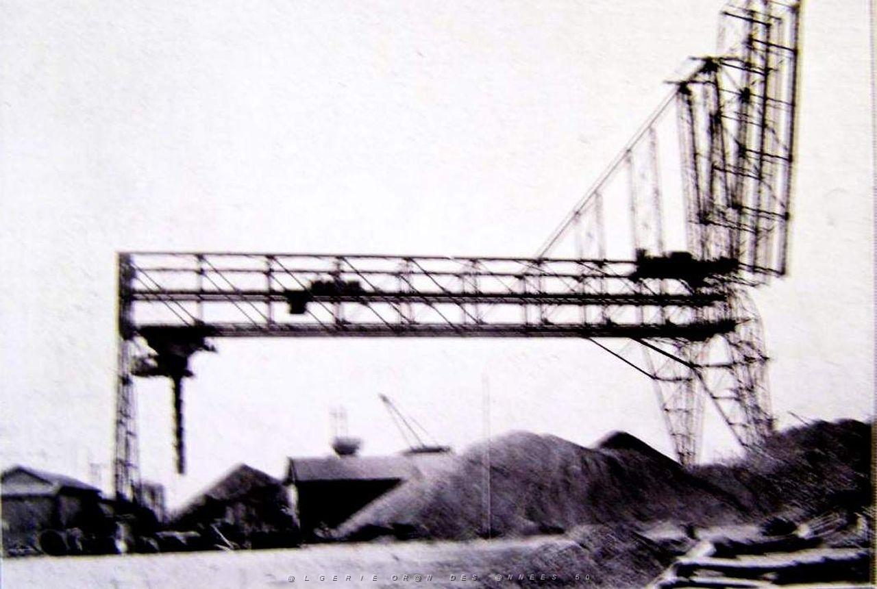 Oran- 030- travail sur les quais.jpg
